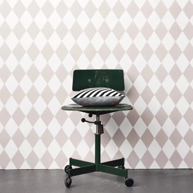 Ferm Living Harlequin tapet från olika batcher- rosa image