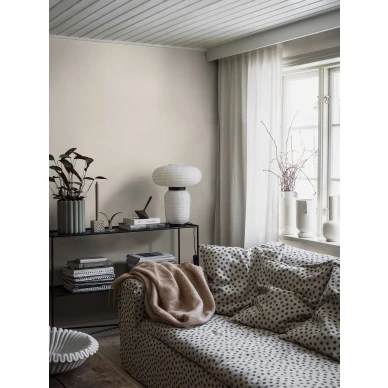 Olohuoneen valkoinen tapetti Borastapeterilta Soft Linen 4305 image