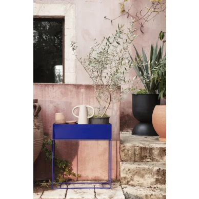 Ferm Living Plant Box kirkkaansininen kukkaruukku terassiin image