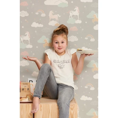 Majvillan Rainbow treasures ljusgrå tapet image