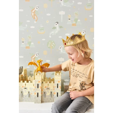 Majvillan Magical adventure ljusgrå tapet image