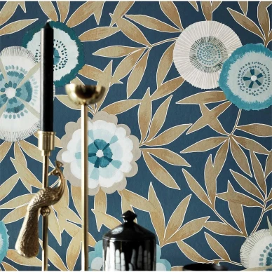 Komovi tummansininen kultainen kukkatapetti Harlequinilta image