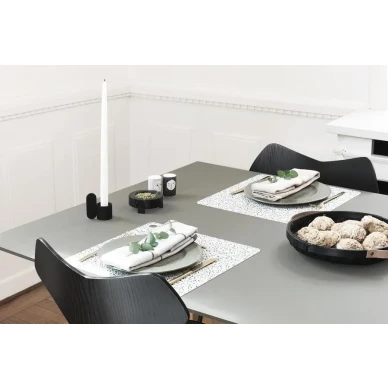 OYOY Sports svart rund brödkorg är lämplig för olika tillfällen och bordsmiljöer image