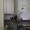 blommig tapet Nocturne i vit och beige färg
