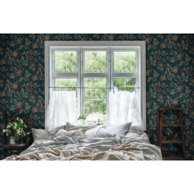 mörkblå blommig tapet Rosenholm image