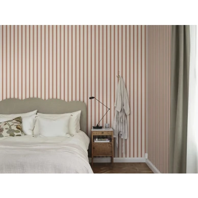 S10384 Gustaf punainen raitapetti makuuhuoneessawebp image