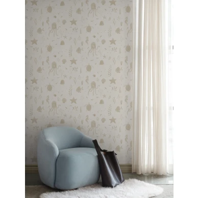 S10716 Della Beige Sandberg Wallpaper interior2 1575x2100 2e314298 2150 47d4 aad3 c7942e61ff35 image