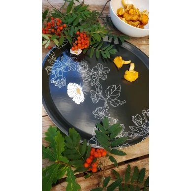 Musta tarjotin Johanna image