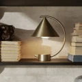 Ferm Living Meridian bordslampa brass