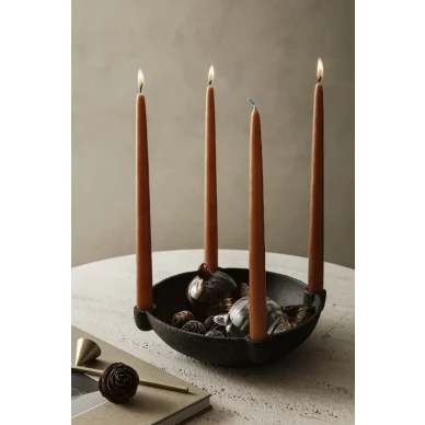 Bowl candle holder tummanharmaa adventti kynttilanjalka Ferm Livingilta image