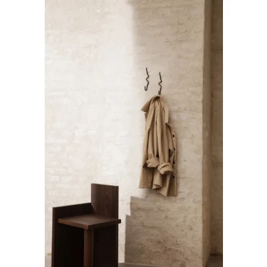 Curvature Hook musta koukku kylpyhuoneeseen Ferm Livingilta image