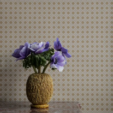 Please Have A Seat keltainen rottinkitapetti Langelid von Bromssenilta Rattan image