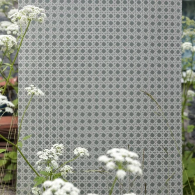 Please Have A Seat vihrea rottinkitapetti Langelid von Bromssenilta Dusty Olive image