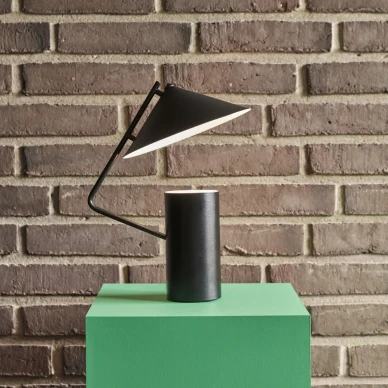 Hubsch musta moderni poytavalaisin Table Lamp Metal image