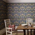 Strawberry Thief sininen lintutapetti ruokailuhuoneeseen Morrikselta