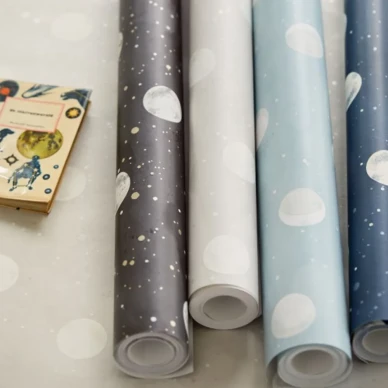 Glow in the Dark avaruustapetti hohtaa pimeassa Eijffingerilta image