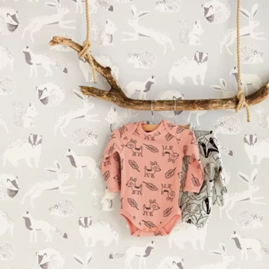 Charming Animals harmaa hopeinen elaintapetti lastenhuoneeseen Eijffingerilta 399060 image