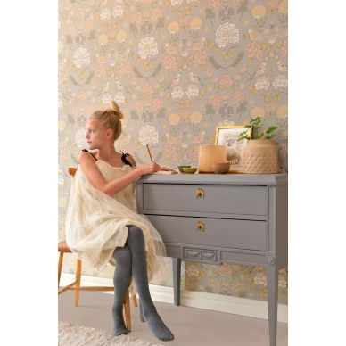 June harmaa lintutapetti nuortenhuoneeseen Majvillanilta 136 01 image