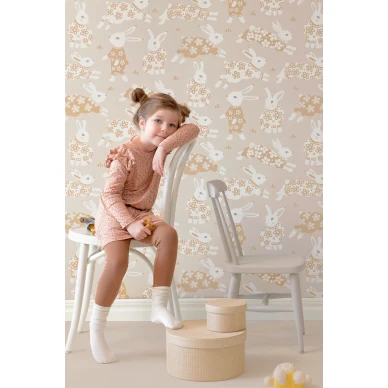 Garden Party beige harmaa elaintapetti lastenhuoneeseen Majvillan 139 01 image