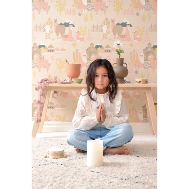 Lama Village roosa tapetti Majvillan 143 03 image