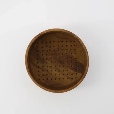 Berry Bowl keskikokoinen puinen kulho ilma aukoilla House Doctorilta image