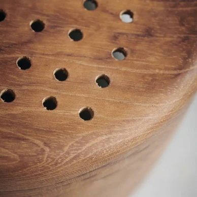 Berry Bowl keskikokoinen puinen kulho lahikuva House Doctorilta image