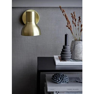 Emin moderni kynttilanjalka Bloomingvillelta image