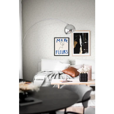 8616 valkoinen kukkatapetti olohuoneeseen Borastapeterilta image