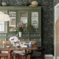 Nightingale Garden harmaa vihrea kukkatapetti keittioon Borastapeterilta