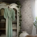 Lauras Cottage beige kukkatapetti makuuhuoneeseen Borastapeterilta