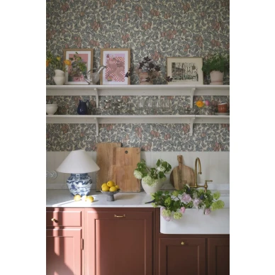 S10467 interior2 image