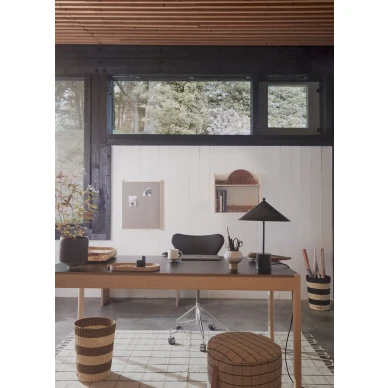 Grid Rug mustavalkoinen kaannettava matto tyohuoneeseen OYOYlta image