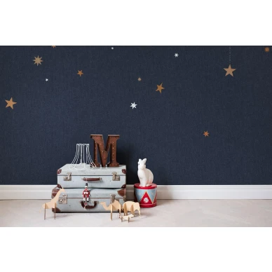 Stargazing tummansininen tahtitapetti muraltapetti lastenhuoneeseen Rebel Wallsilta R14571 image