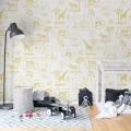 Animal Party keltainen elainkuvioinen lastenhuoneen muraltapetti Rebel Wallsilta R15272