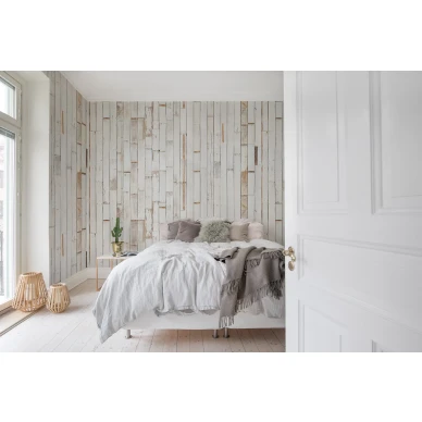 Bali Boards vaalea puupaneelitapetti makuuhuoneeseen Rebel Wallsilta R14701 image