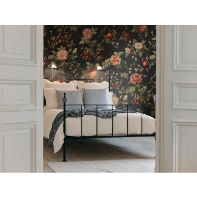 Thorn Rose varikas ruusutapetti makuuhuoneen muraltapetti Rebel Wallsilta R13073 image