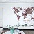 Floral World roosa kukkakuvioinen karttatapetti olohuoneeseen Rebel Wallsilta R15821