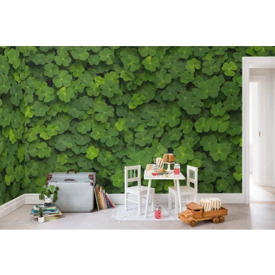 Clover vihrea suurikuvioinen apilatapetti lastenhuoneeseen Rebel Wallsilta R15841 image