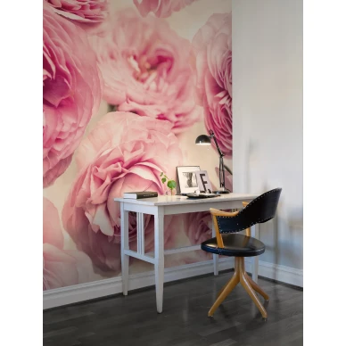 Summer Wind suurikuvioinen roosa kukkatapetti tyohuoneeseen Rebel Wallsilta R13091 image