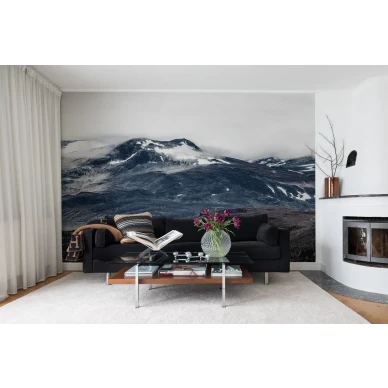 The North dramaattinen vuoristomaisema valokuvatapetti olohuoneeseen Rebel Wallsilta R16371 image