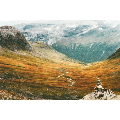 Home of the Giants valokuvatapetti Norjan vuoristomaisemalla koko kuvio Rebel Wallsilta R16441 image