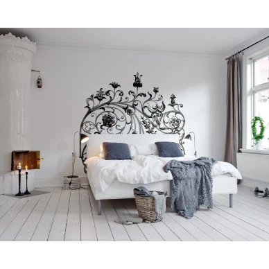 Garden Gate mustavalkoinen kuviollinen muraltapetti sangynpaatyksi Rebel Wallsilta R13241 image