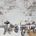 Industrial Ivory vanha tiiliseina muraltapetti lastenhuoneeseen Rebel Wallsilta R14321