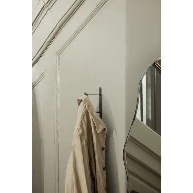 Hang Rack musta minimalistinen vaatekoukku Ferm Livingilta image