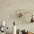 Curvature Paper Towel Holder musta moderni talouspaperiteline Ferm Livingilta