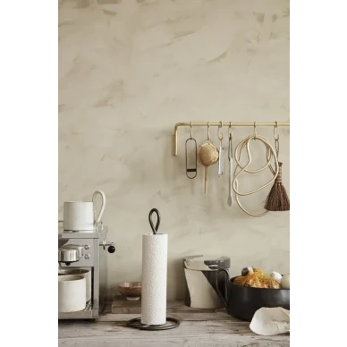 Curvature Paper Towel Holder musta moderni talouspaperiteline Ferm Livingilta image