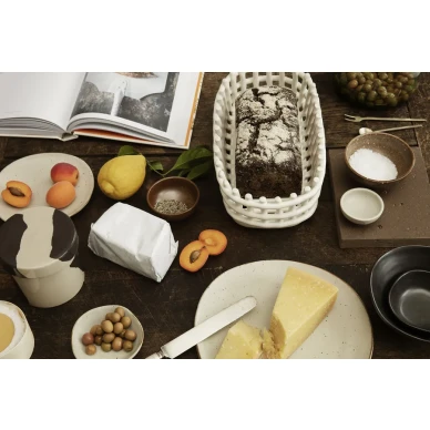 Merge Trivet ruskea pannunalunen tyylikkaan kattaukseen Ferm Livingilta image