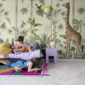 Kirahvitapetti lastenhuoneeseen Giraffes Stroll Rebel Wallsilta R16794