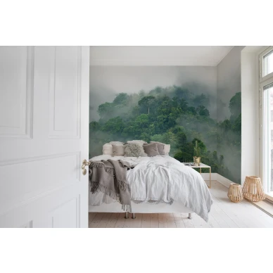 Misty Forest usvainen vihrea metsatapetti Rebel Wallsilta R15062R15062 image