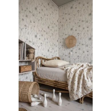 Makuuhuoneen kukkatapetti Sandbergilta pastellinvarinen Lo 226 18 image